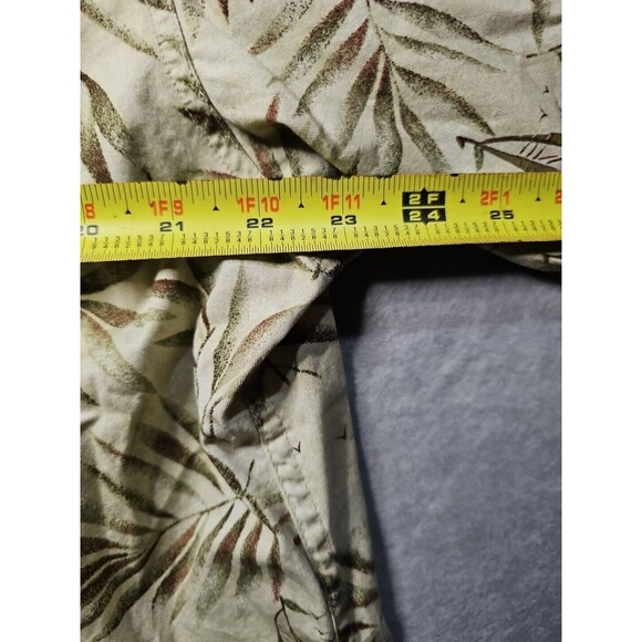 Woolrich Shirt Mens Large Floral Hawaiian Beach Fishing Button Up Outdoors SS - Picture 6 of 11